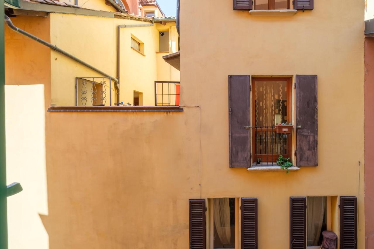 Golden Suite By Studio Vita Bologna Kültér fotó